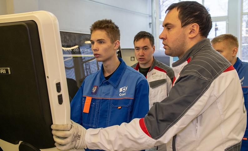 При поддержке ОМК в Выксе открылся образовательно-производственный центр для подготовки будущих металлургов
