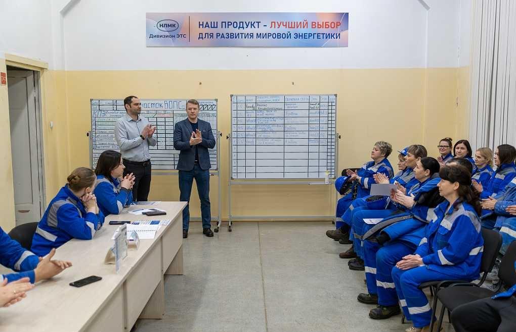 На ВИЗ-Стали наградили лучших энергетиков